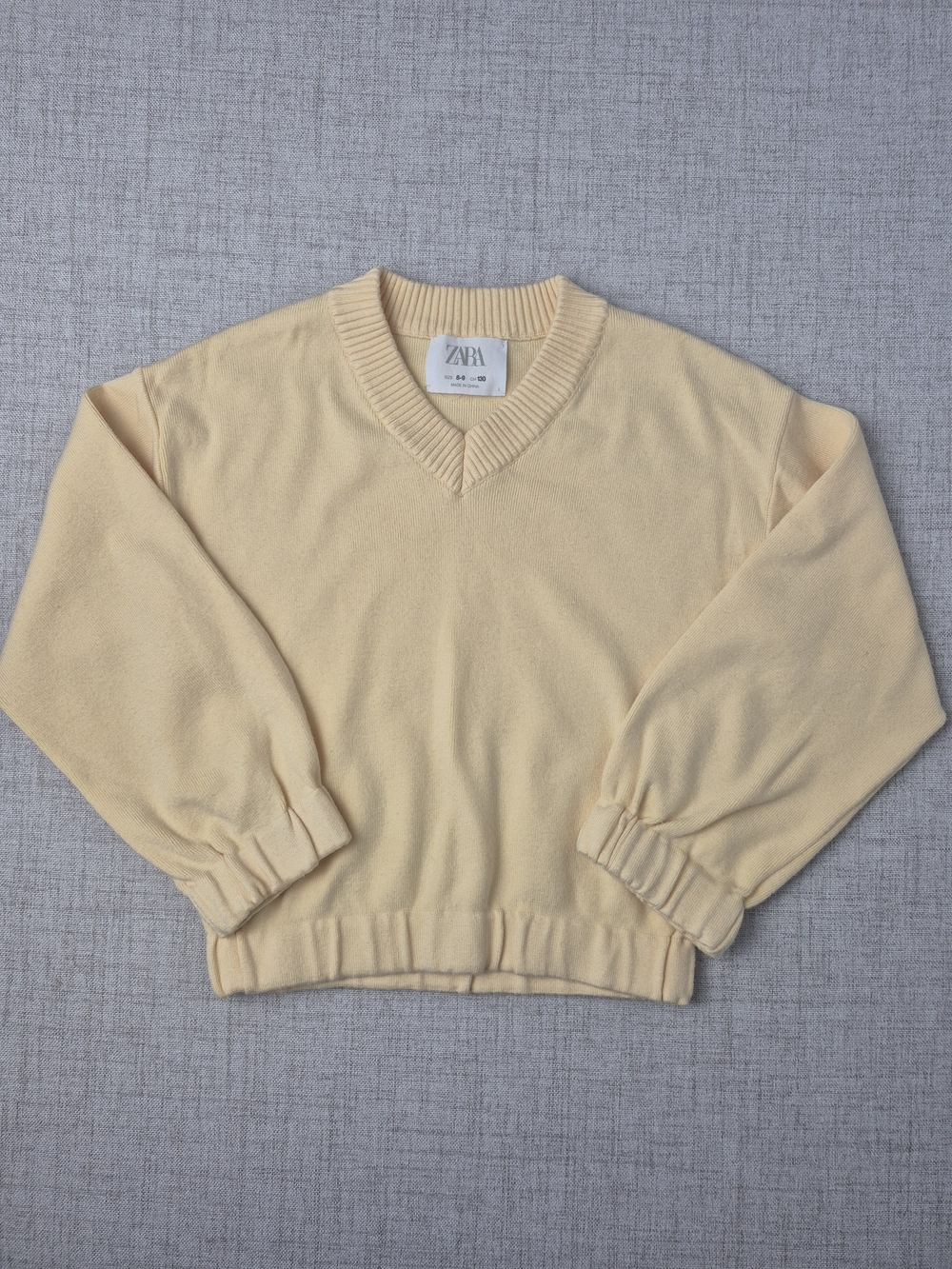 Zara Kids Light Yellow V-Neck Knit Sweater Size 8-9 (130cm) - Picture 5 of 8
